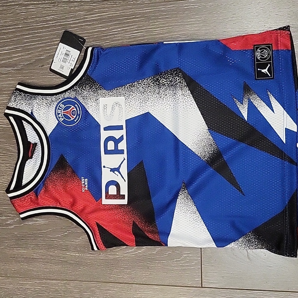 JORDAN Basket ball Jersey NWT